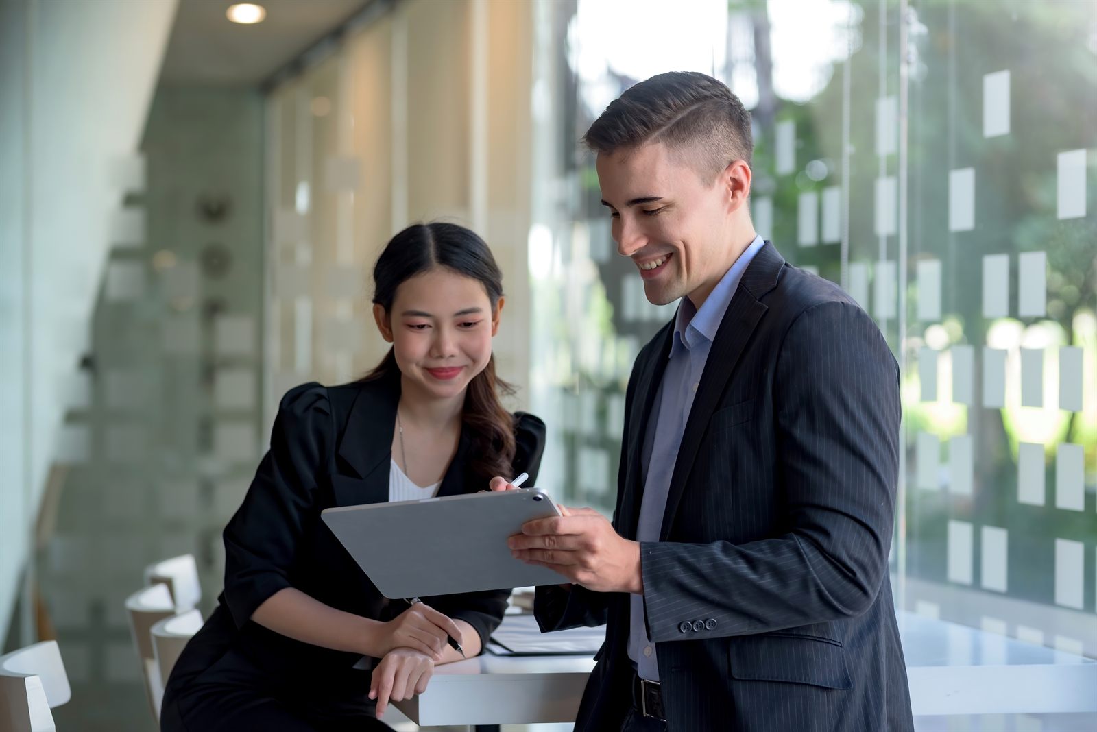A business owner meeting with a financial advisor